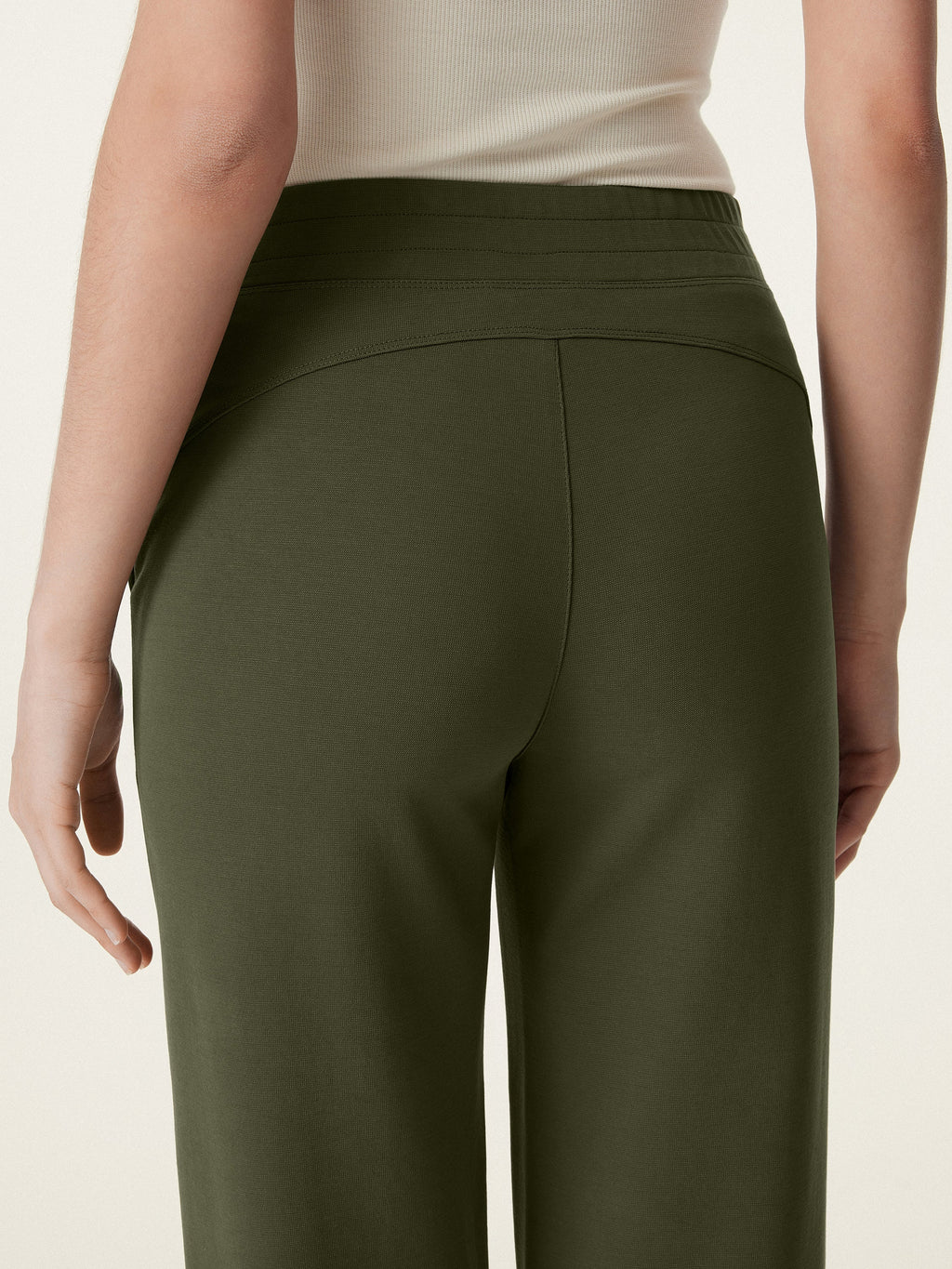 Mid Rise Pull-on Tapered Pants with Pockets